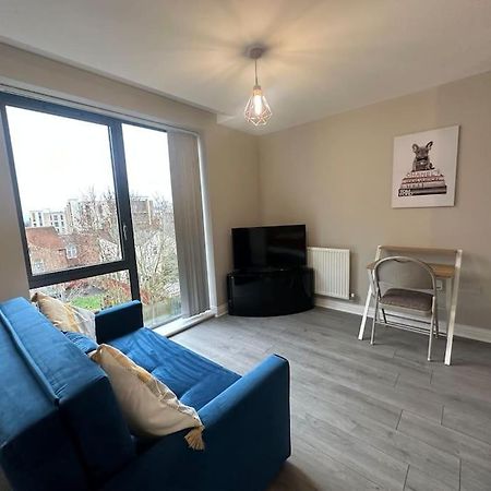 Cute Apartment Next To Colindale Station Эджвар Экстерьер фото