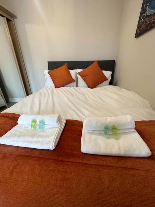 Cute Apartment Next To Colindale Station Эджвар Экстерьер фото