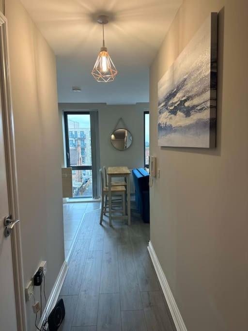 Cute Apartment Next To Colindale Station Эджвар Экстерьер фото