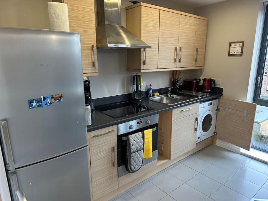 Cute Apartment Next To Colindale Station Эджвар Экстерьер фото
